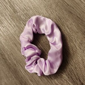 🐻 New Scrunchie